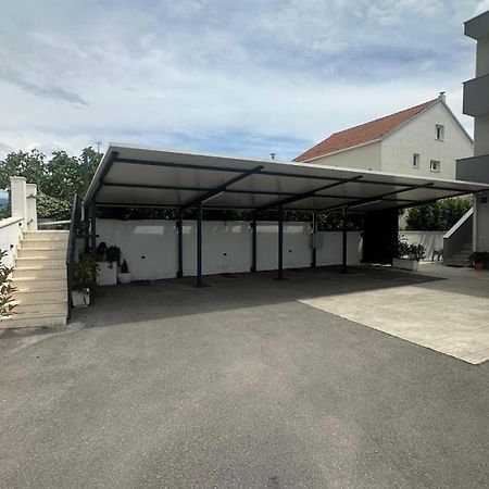 Batinic Apartments Kastela Exterior photo